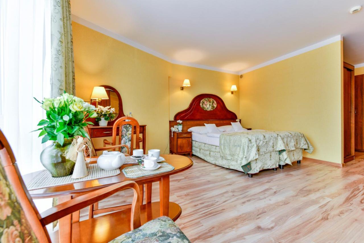 Apartamenty Sobieski Колобжег Екстериор снимка